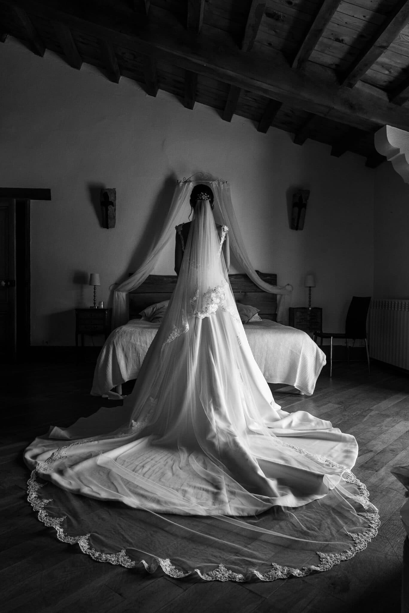 La mariée dans sa robe